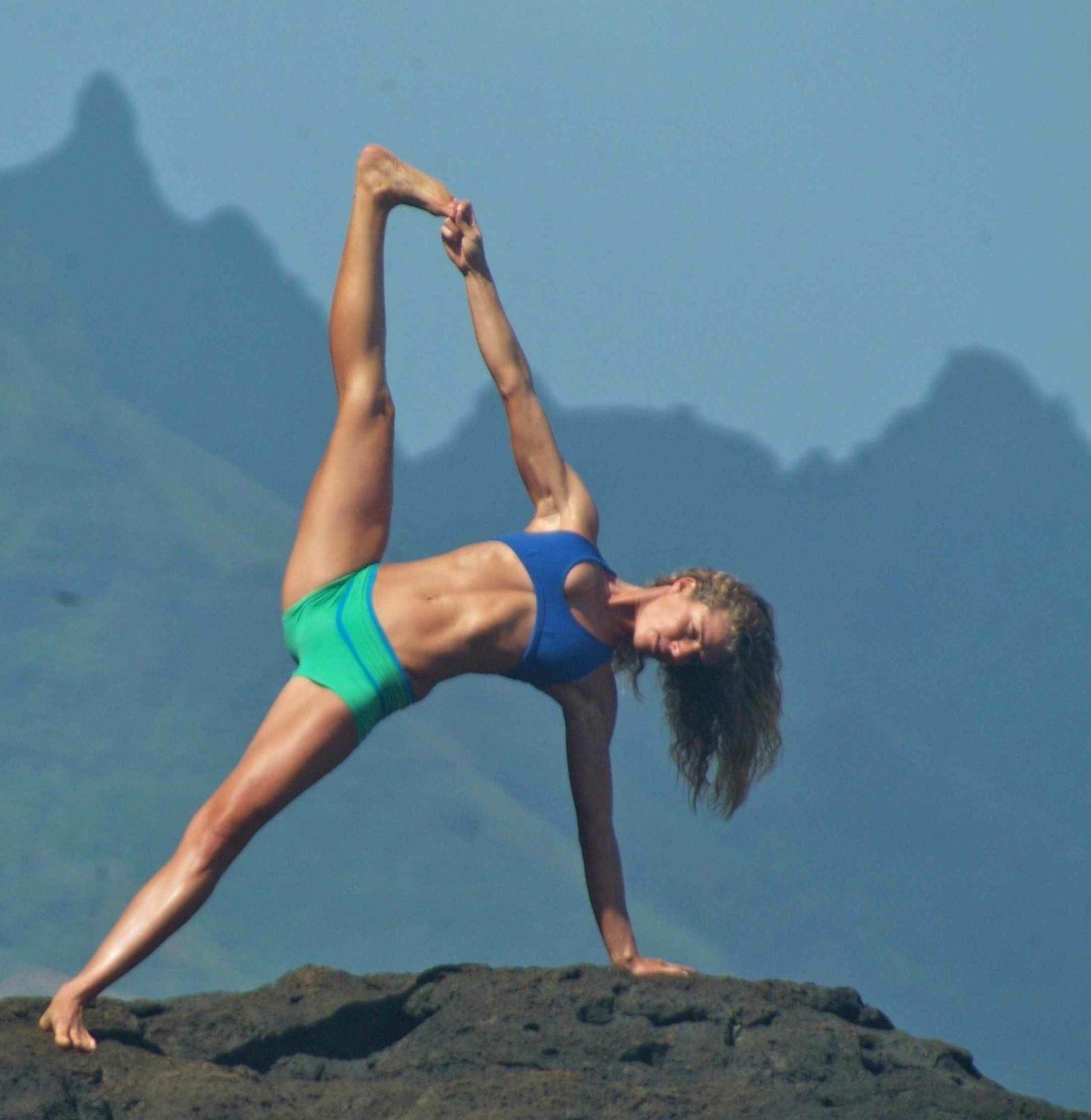 Namaste in Kauai - Q&A with Ambassador Audrey Luana Streltzer 'Yoga With  Lulu' - Tambor®